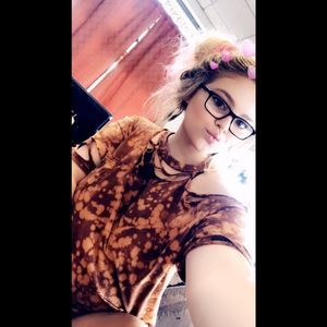 Meet your Posher, Jasmine